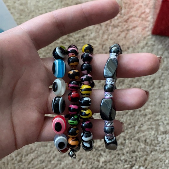 Colourful bracelets bundle - Picture 1 of 4